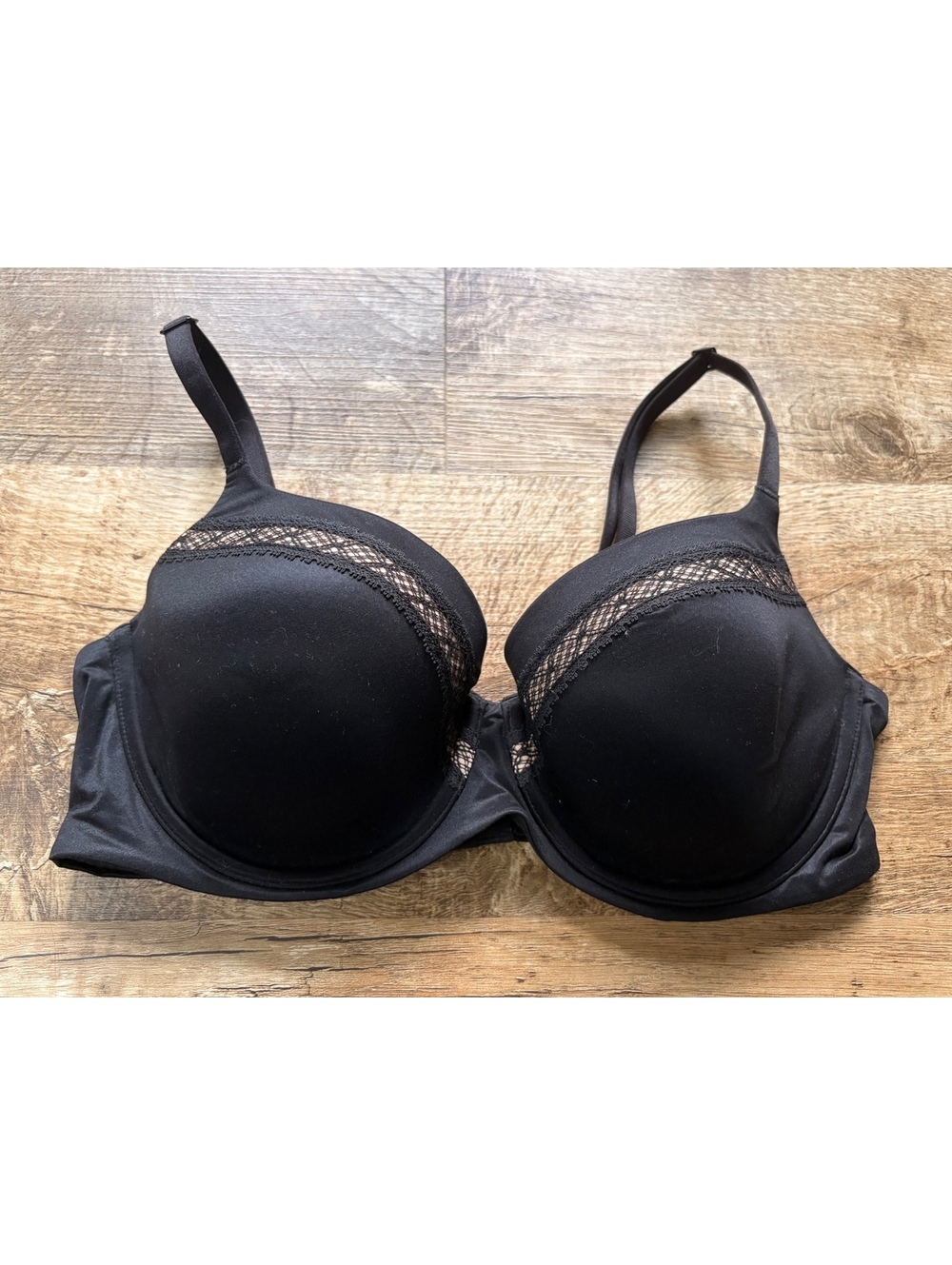 Victoria's Secret Black Underwire Bra with Lace Trim Size 34D